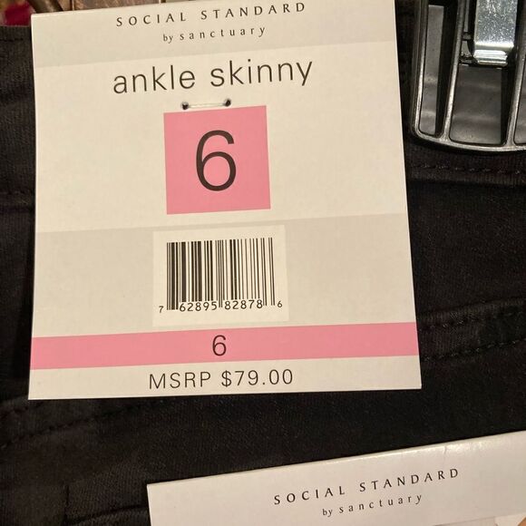 Social Standards by Sanctuary Grey and Black Camo Pants - Picture 6 of 7